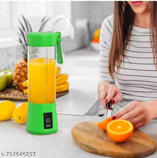 Portable Blender – USB Rechargeable Mini Juicer On-The-Go